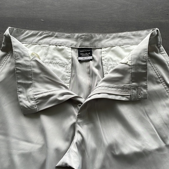 Nike Men’s Golf Pants - Picture 2 of 3